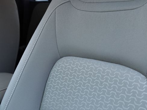 Used 2018 GMC Canyon SLE image 27