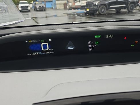 Used 2016 Toyota Prius Four image 25