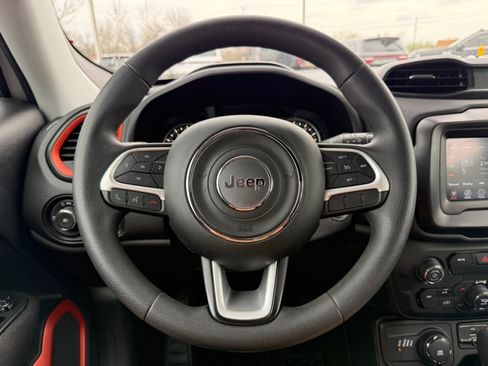 Used 2018 Jeep Renegade Sport w/ Power & Air Group AWD/4WD image 19