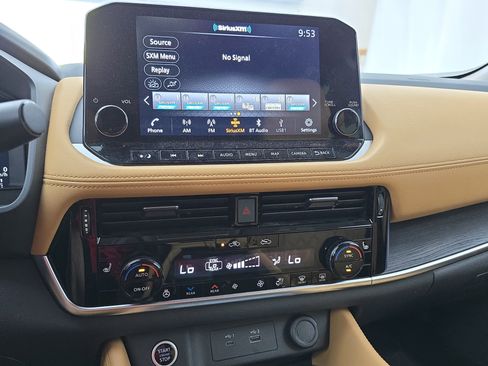 Certified 2023 Nissan Rogue Platinum w/ Platinum Premium Package FWD image 20