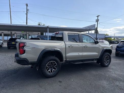 Certified 2023 Chevrolet Colorado ZR2 w/ ZR2 Convenience Package III AWD/4WD image 7