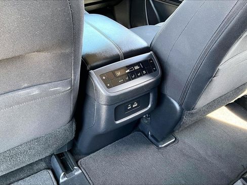 Used 2024 Nissan Pathfinder SV AWD/4WD image 10