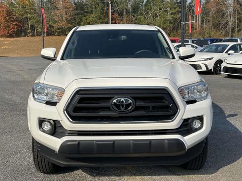 Used 2022 Toyota Tacoma SR5 w/ Technology Package image 7