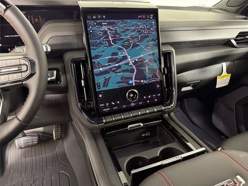 New 2026 GMC Yukon AT4 Ultimate AWD/4WD image 32