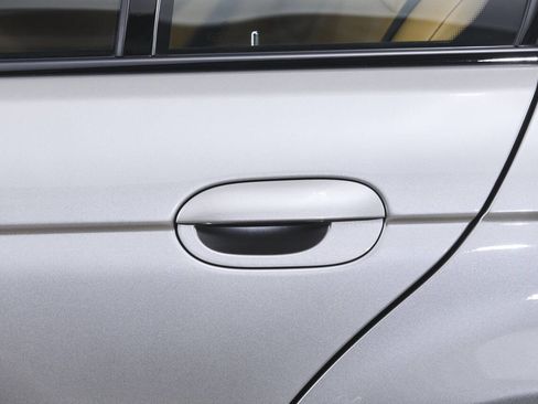 Used 2003 BMW M5 image 31