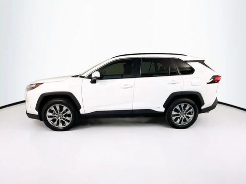 Used 2025 Toyota RAV4 XLE AWD/4WD image 8
