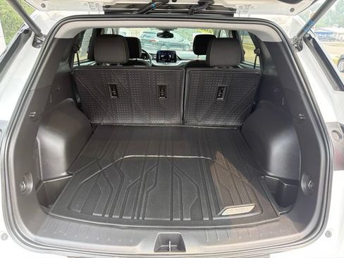 Used 2024 Chevrolet Blazer LT w/ Convenience Package FWD image 12