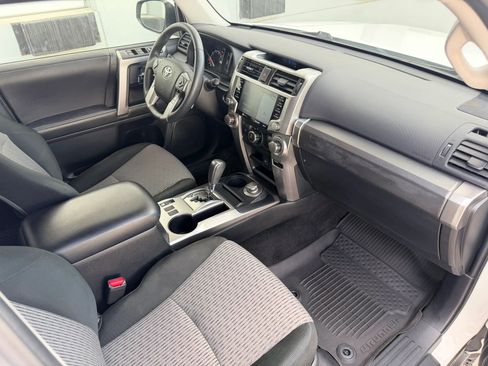 Used 2021 Toyota 4Runner SR5 AWD/4WD image 18