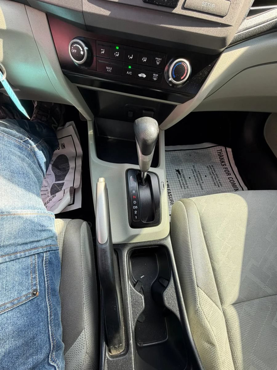 Used 2012 Honda Civic LX image 11