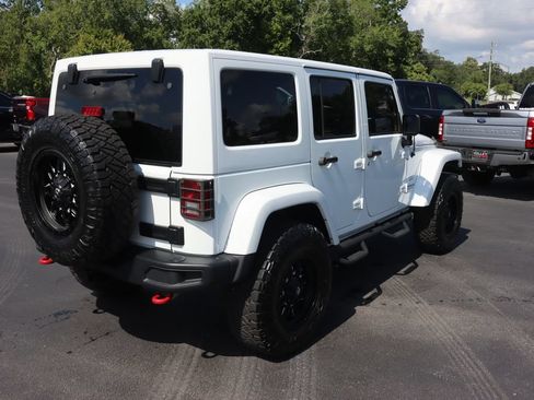 Used 2016 Jeep Wrangler Unlimited Sahara w/ Max Tow Package AWD/4WD image 9