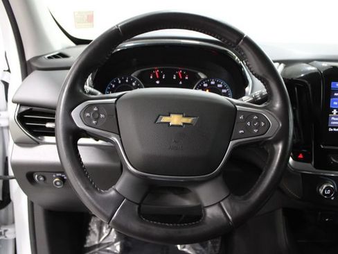 Used 2021 Chevrolet Traverse LT AWD/4WD image 36