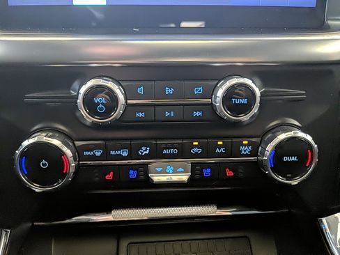 Used 2023 Ford F150 Lariat w/ Equipment Group 502A High image 24