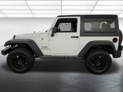 Used 2017 Jeep Wrangler Sport AWD/4WD image 4