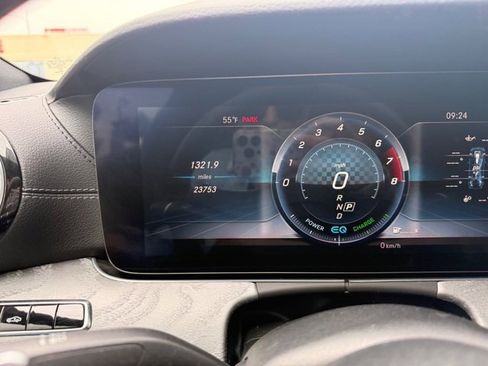 Used 2023 Cadillac Escalade V image 32