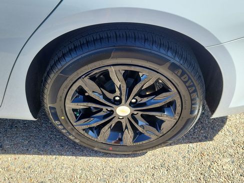 Used 2024 Chevrolet Malibu LT image 32