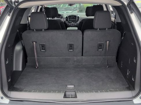 Used 2019 Chevrolet Traverse LT FWD image 25