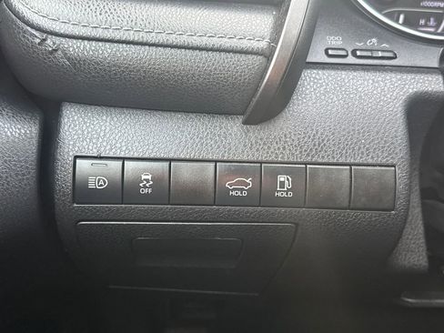 Used 2019 Toyota Camry SE image 29