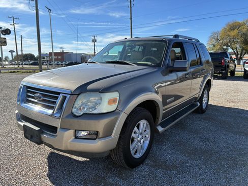 Used 2006 Ford Explorer Eddie Bauer image 1