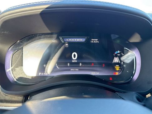 Used 2025 RAM 2500 Limited image 11