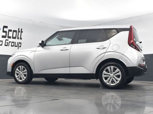 Used 2020 Kia Soul LX FWD image 19