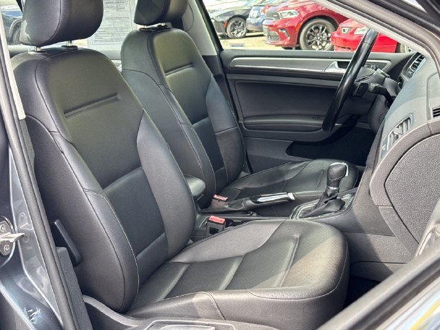 Used 2017 Volkswagen Golf Alltrack SE AWD/4WD image 24