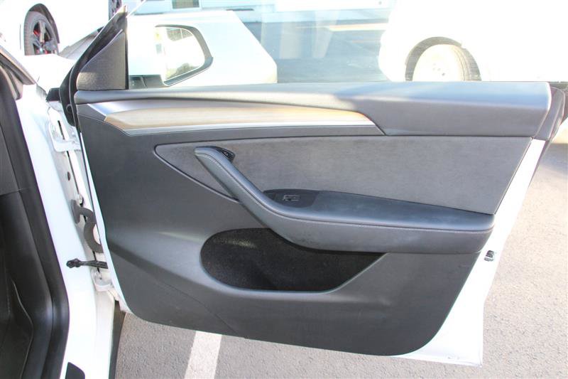 Used 2023 Tesla Model Y Long Range AWD/4WD image 19