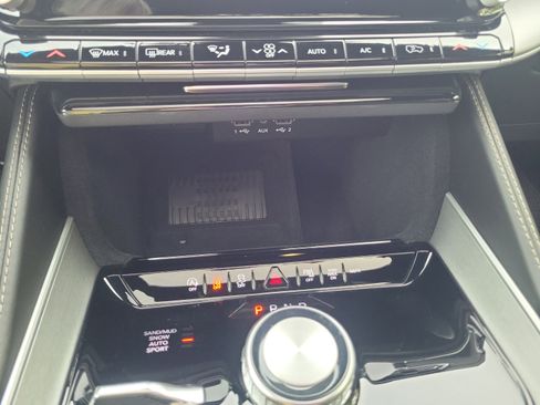 New 2026 Jeep Grand Wagoneer Limited AWD/4WD image 39