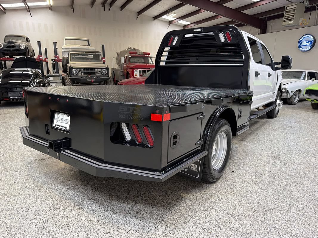 Used 2019 Ford F350 XL w/ Power Equipment Group AWD/4WD image 7