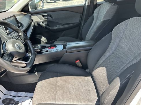 Used 2021 Nissan Rogue S FWD image 10
