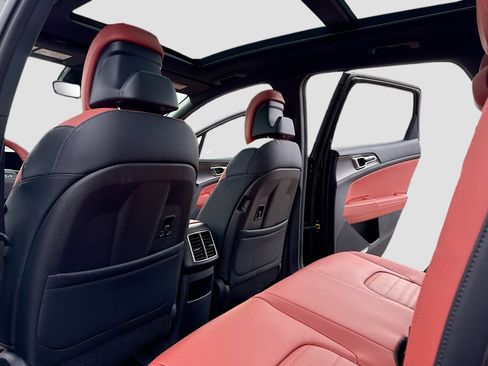 New 2026 Kia Sportage SX Prestige image 6