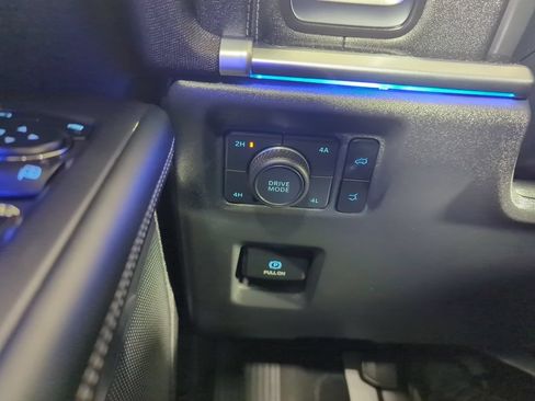 Used 2025 Ford Expedition Max Platinum w/ Stealth Appearance Package AWD/4WD image 24