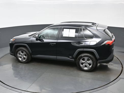 Used 2023 Toyota RAV4 LE AWD/4WD image 35