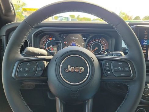 New 2026 Jeep Wrangler Unlimited Rubicon AWD/4WD image 16