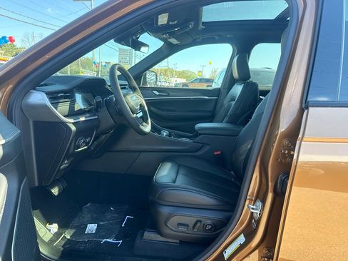 New 2026 Jeep Grand Cherokee Limited AWD/4WD image 19