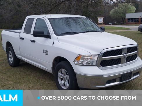 Used 2024 RAM 1500 Classic SLT image 2