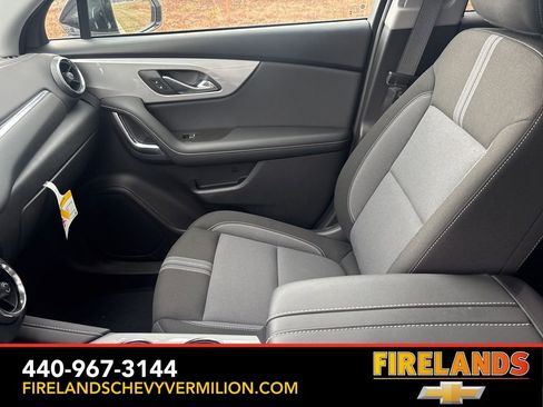 New 2025 Chevrolet Blazer LT w/ Midnight/Sport Edition image 16