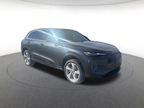 New 2025 Audi Q5 Premium Plus image 1