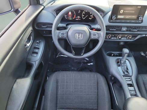 Used 2024 Honda HR-V LX image 12