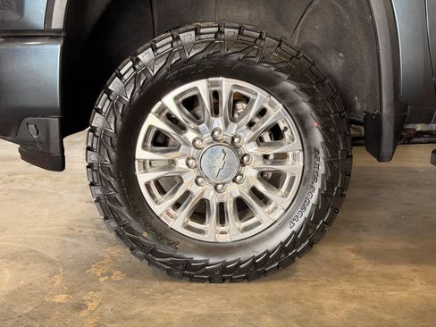 Used 2020 Chevrolet Silverado 3500 High Country AWD/4WD image 4