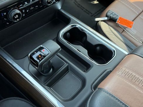 Used 2024 Chevrolet Silverado 1500 High Country w/ Z71 Off-Road Package image 38