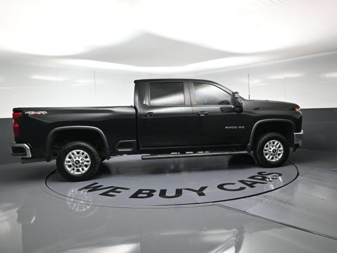 Used 2021 Chevrolet Silverado 2500 LT w/ Convenience Package AWD/4WD image 10