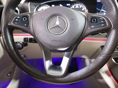 Certified 2018 Mercedes-Benz E 400 4MATIC Sedan image 40