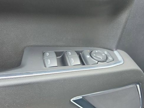 Used 2023 Chevrolet Silverado 1500 LT Trail Boss AWD/4WD image 18