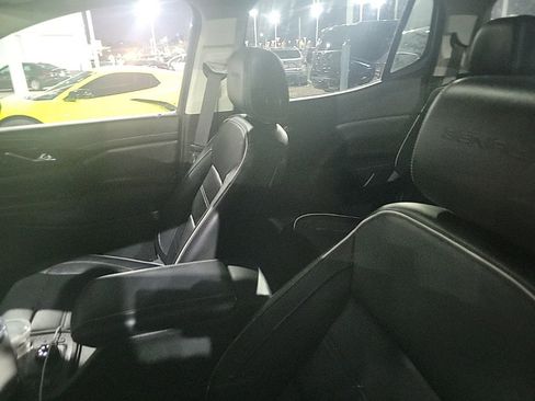 Used 2020 GMC Acadia Denali w/ Trailering Package image 23