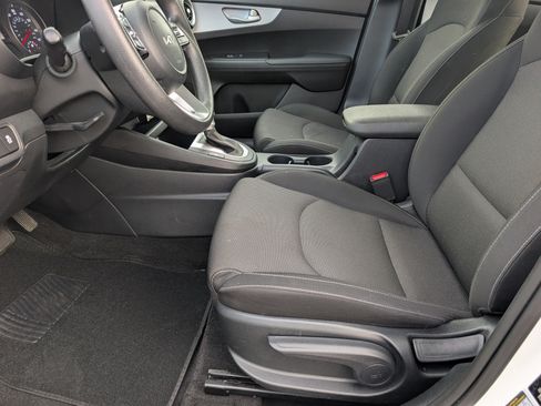 Used 2024 Kia Forte LXS FWD image 13