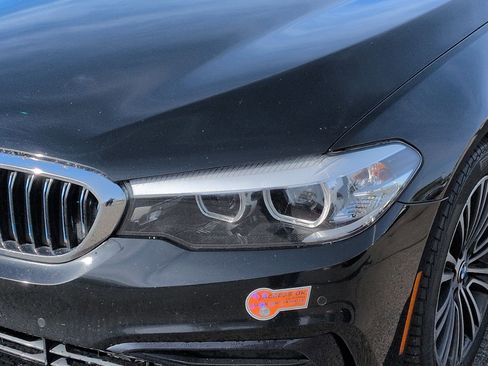 Used 2019 BMW 530e w/ Convenience Package image 6