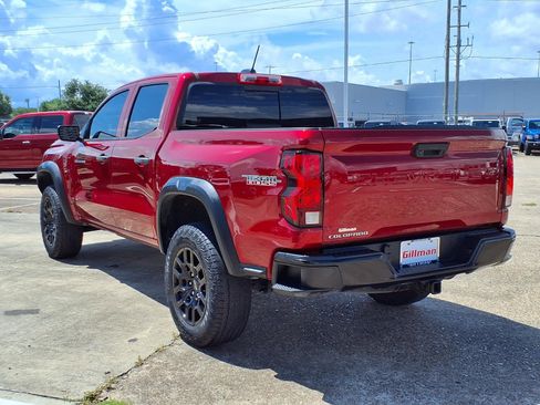 Used 2023 Chevrolet Colorado Trail Boss w/ Advanced Trailering Package AWD/4WD image 4