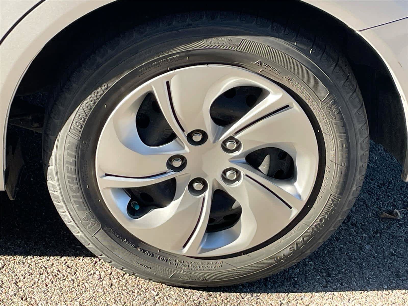 Used 2013 Honda Civic LX image 9