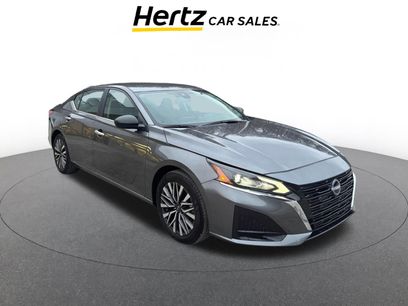 Used 2025 Nissan Altima 2.5 SV