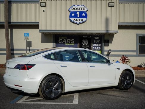 Used 2018 Tesla Model 3 image 6